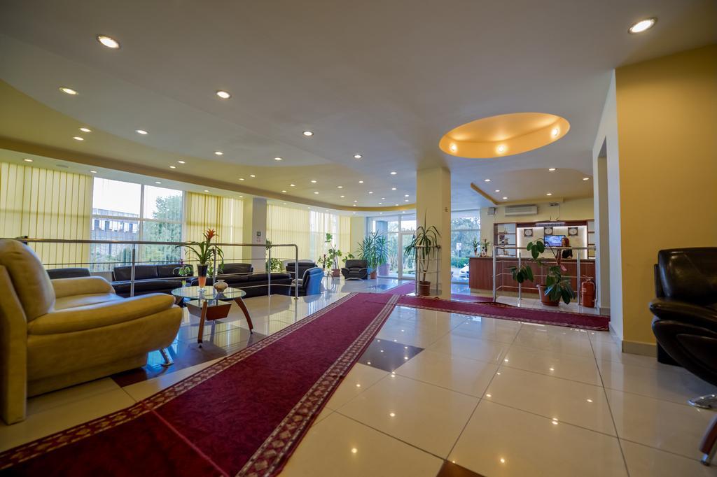 Hotel Florida Мамая Екстериор снимка