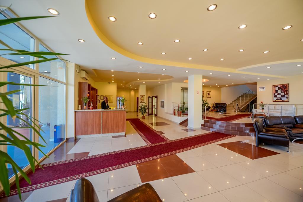Hotel Florida Мамая Екстериор снимка
