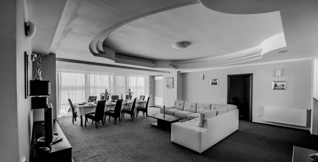 Hotel Florida Мамая Екстериор снимка