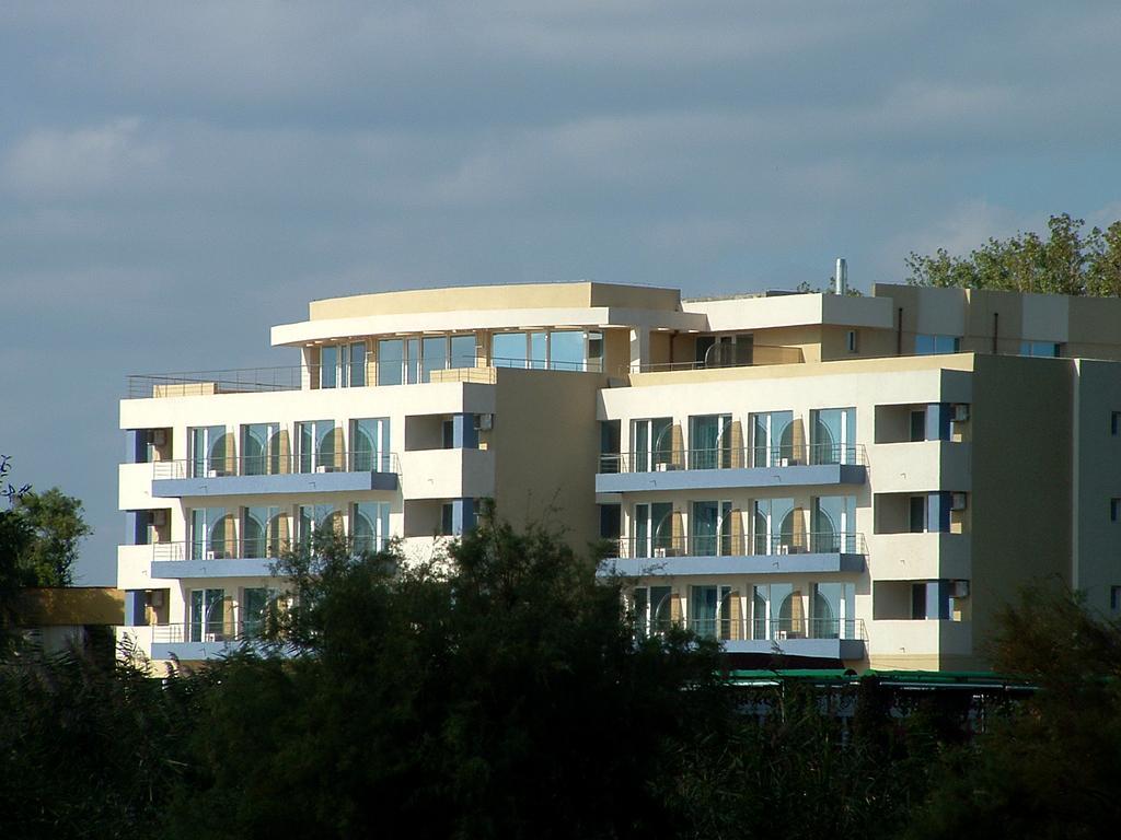 Hotel Florida Мамая Екстериор снимка