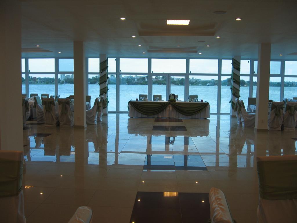 Hotel Florida Мамая Екстериор снимка
